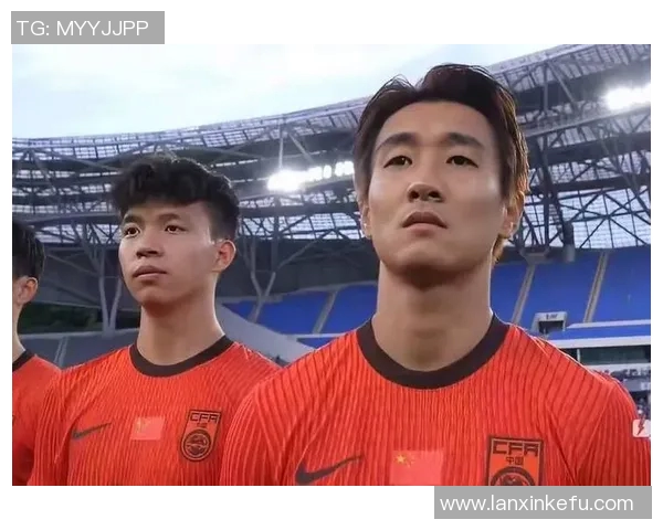 留三七头的足球明星如何影响年轻球员的风格与追求