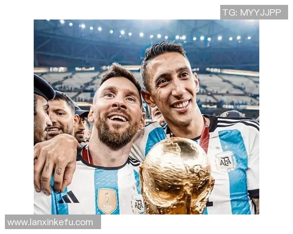 足球明星球袋图片大全汇总展现各大球星个性与风格的完美结合