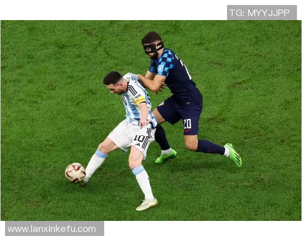 足球明星全景解析图揭示他们的成就与个人生活细节